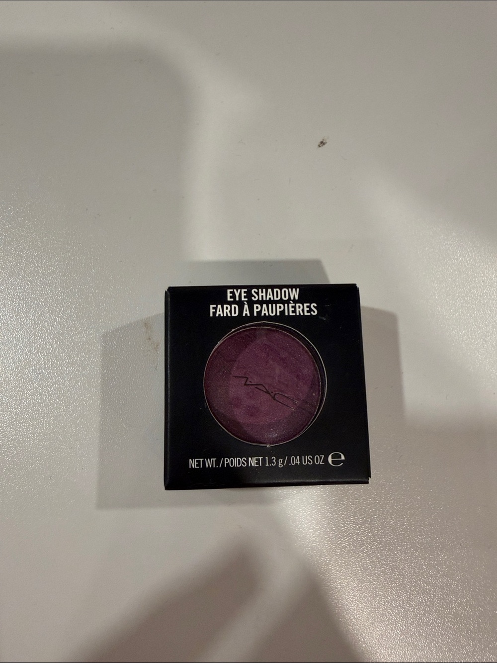 M.A.C eye shadow plum dressing